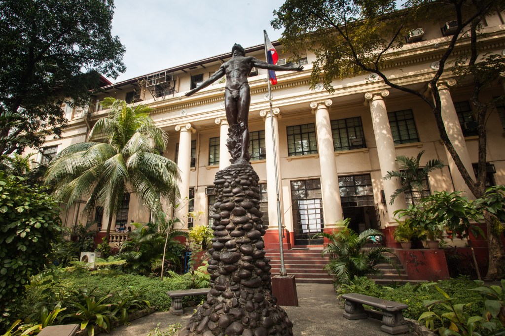 UP Manila climb in world university rankings on its 118th foundation&nbsp;week